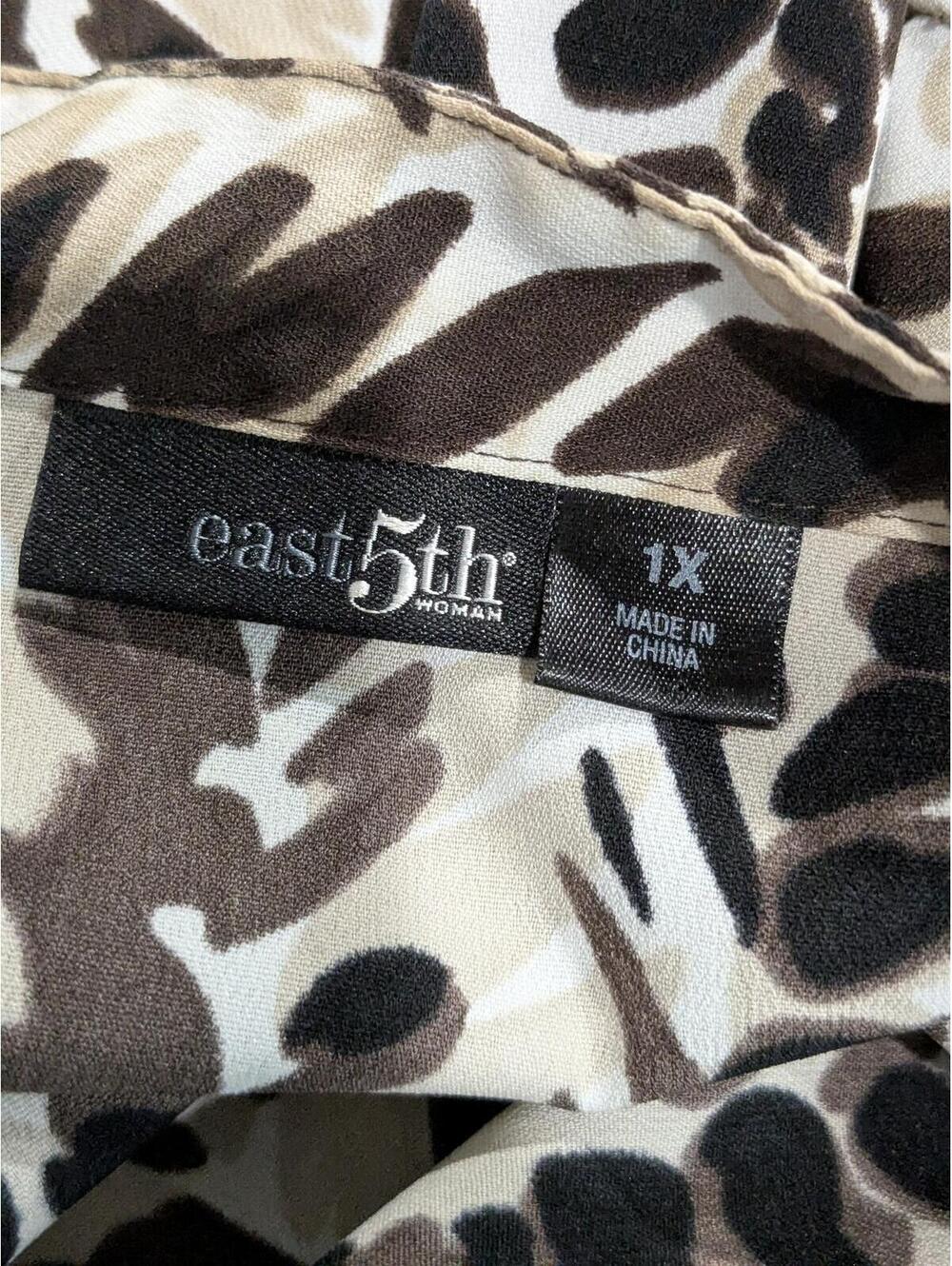 East 5th Women's Leaf Print Button Up Blouse, Black Brown, Plus Size 1X - Picture 7 of 9